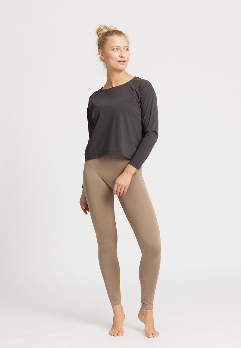 Rethinkit Vigga tee loose shirt Top 0022 almost black
