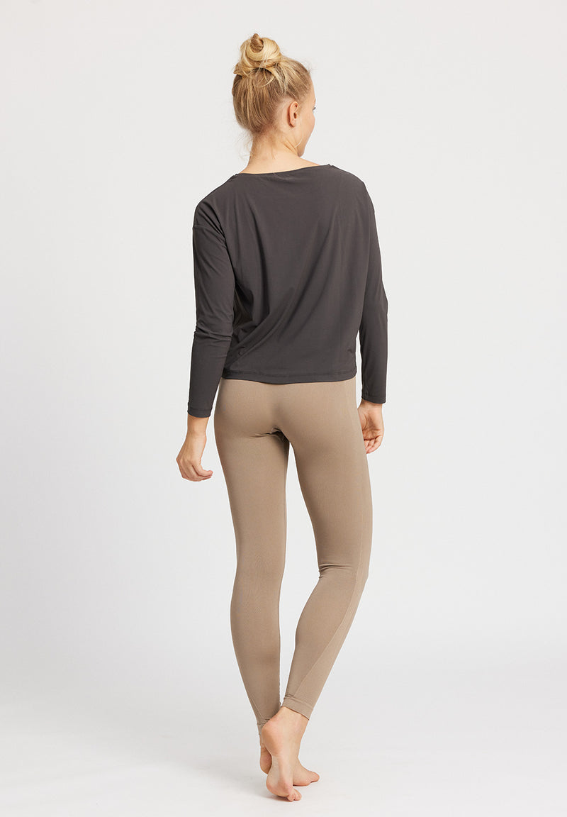 Rethinkit Vigga tee loose shirt Top 0022 almost black