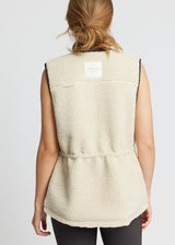 Rethinkit Reversible Fuzzy Gilet Laksa Jackets 3356 sandshell